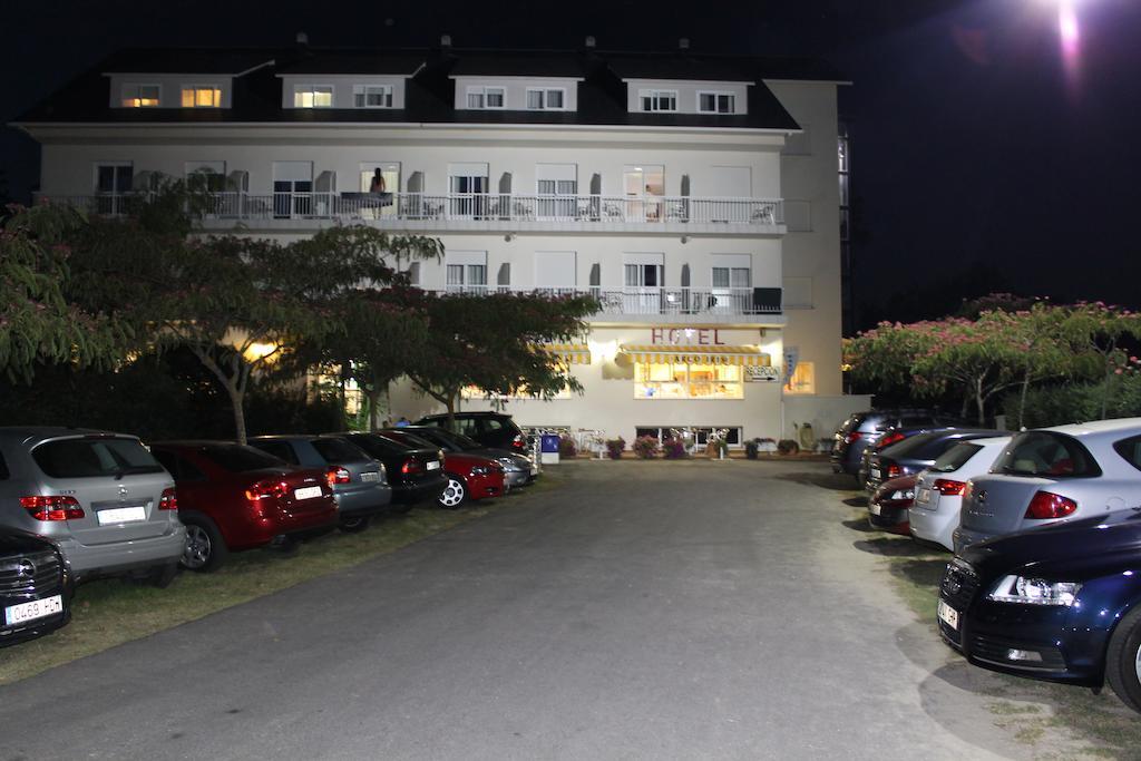 Hotel Arco Iris Вильянуэва-де-Ароса Экстерьер фото